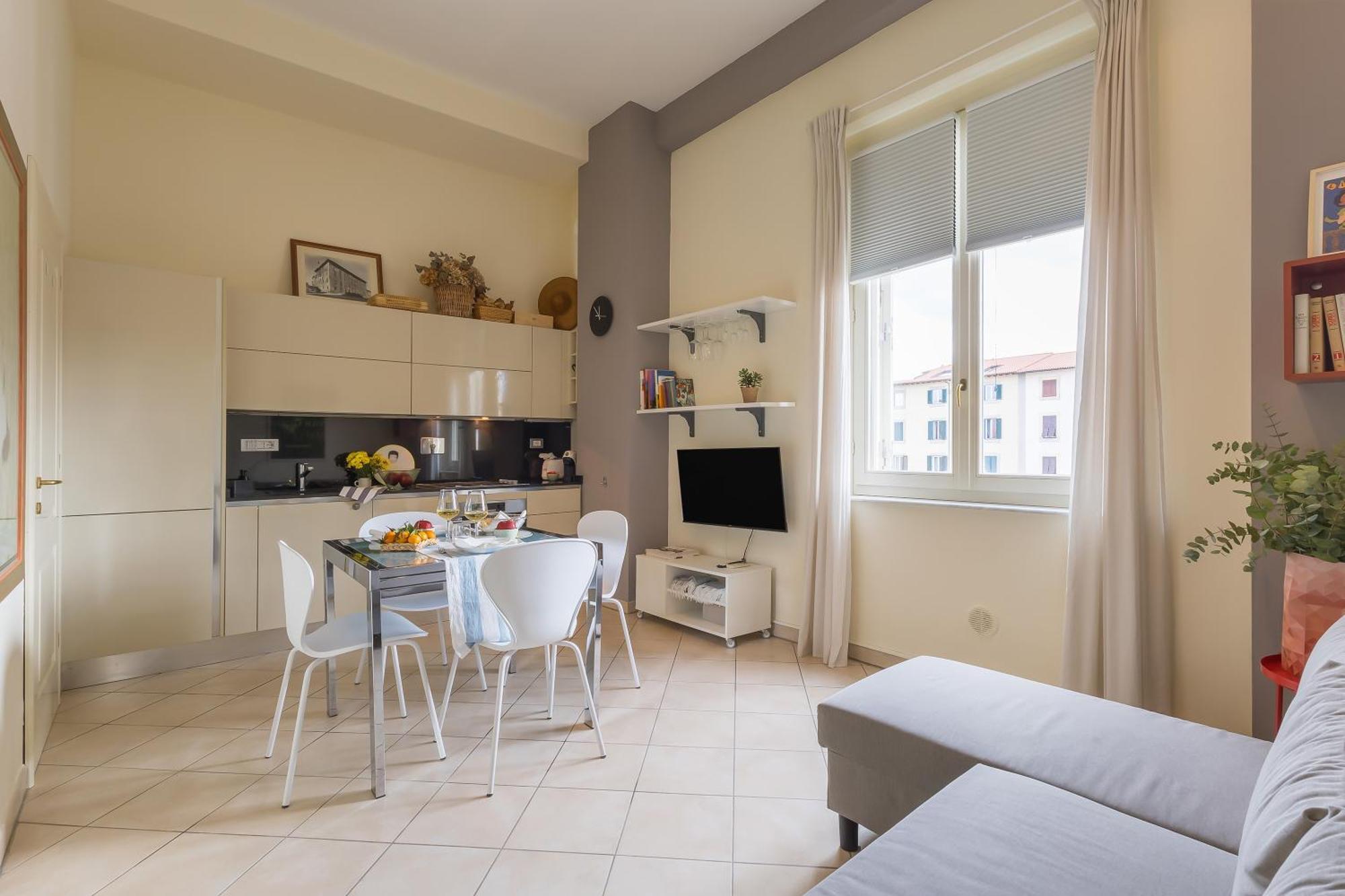 Near The Port-Elegante Appartamento Con Vista Sui Canali Livorno Exterior photo